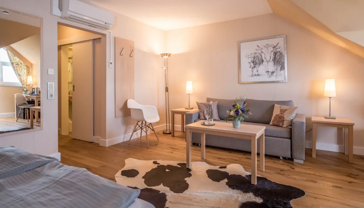 Ammersee-Hotel-Herrsching_am_Ammersee-Doppelzimmer_Komfort-2-401.webp