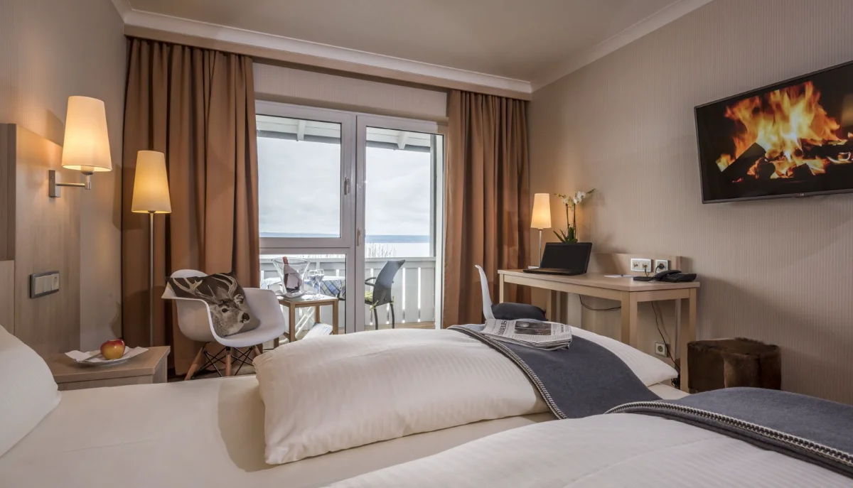 Ammersee-Hotel-Herrsching_am_Ammersee-Doppelzimmer_Standard-8-401.webp