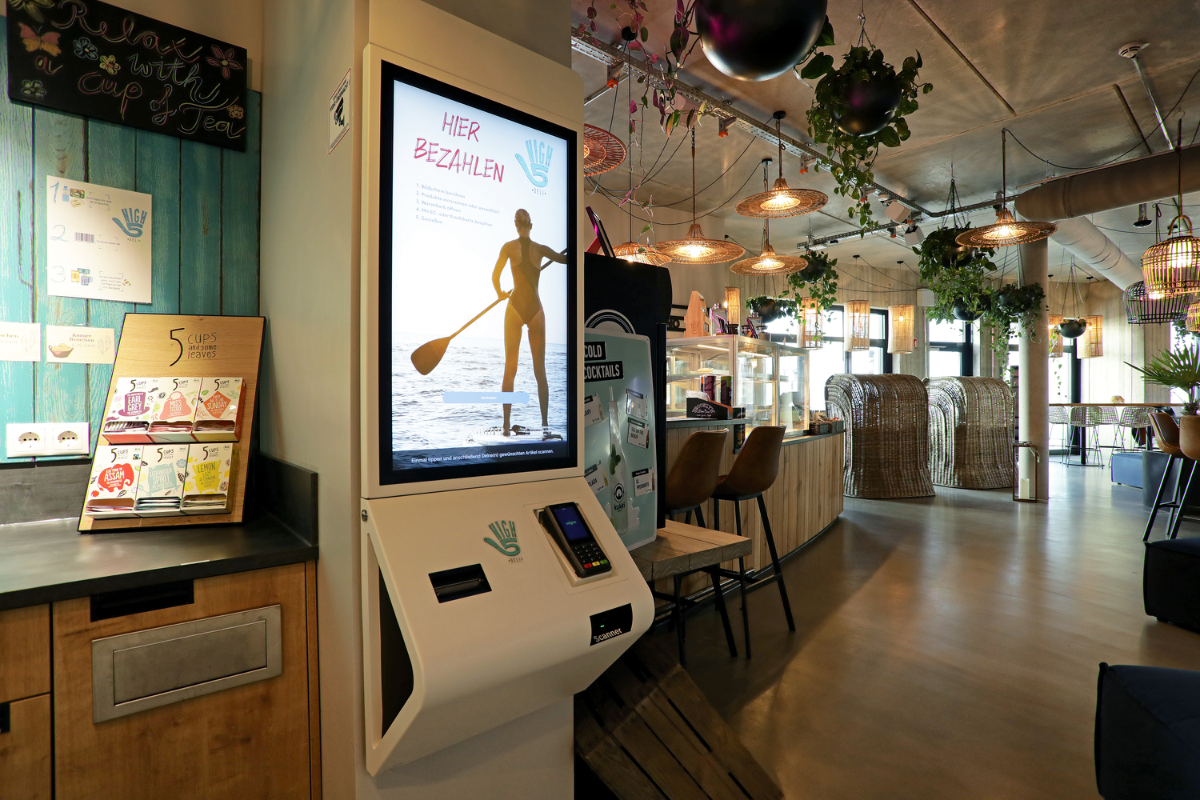 8L9A1156-3000.webp