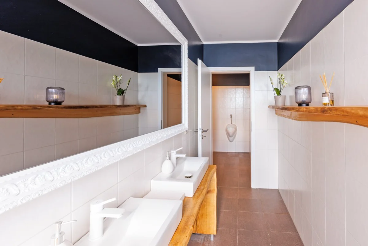 6917255a4ecd5f43a1728421_BoutiqueHafenVieregge-14.webp