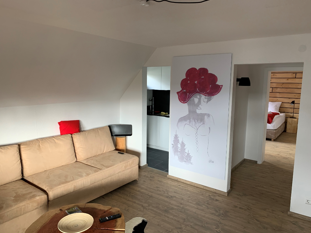 kuckucksnester_roetenbach_rechts_03.webp