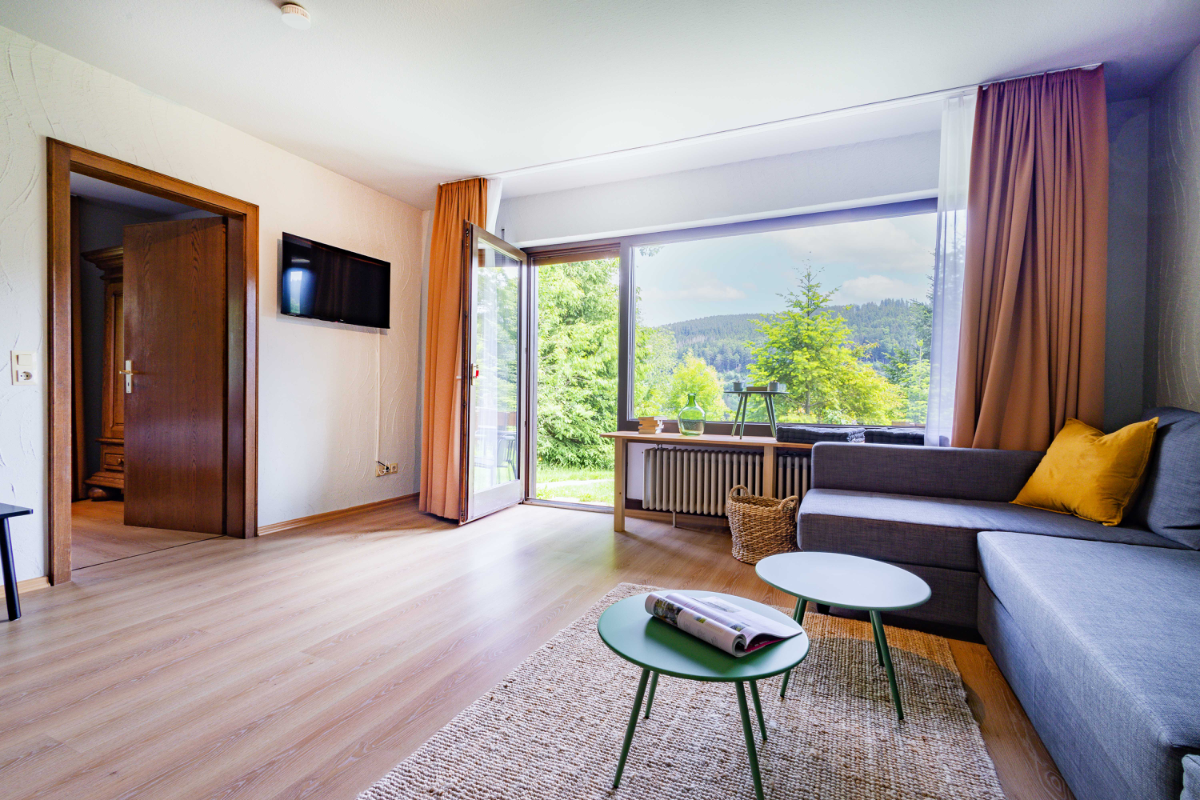 kuckucksnester_titisee_haus_an_der_sonne_amsel_02.webp